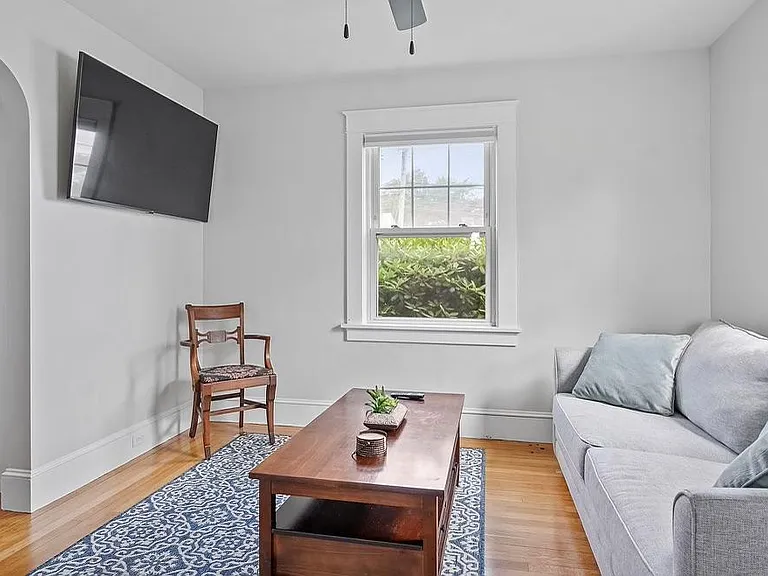 531 Green End Ave #1 — Photo 5