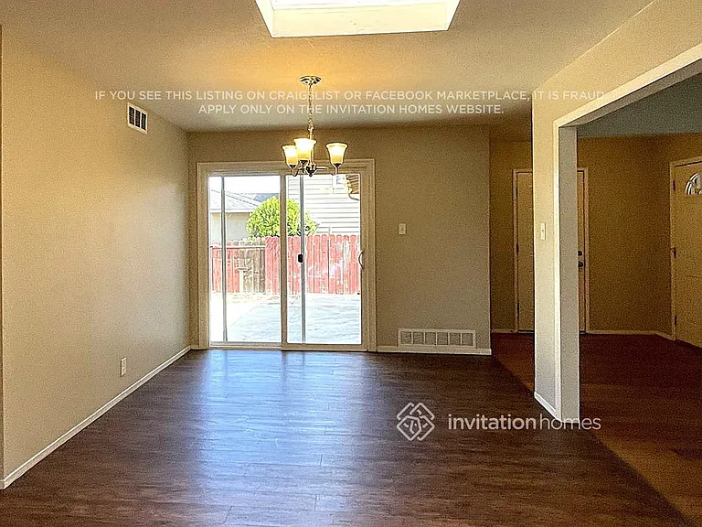 4296 Scenic Ave — Photo 5