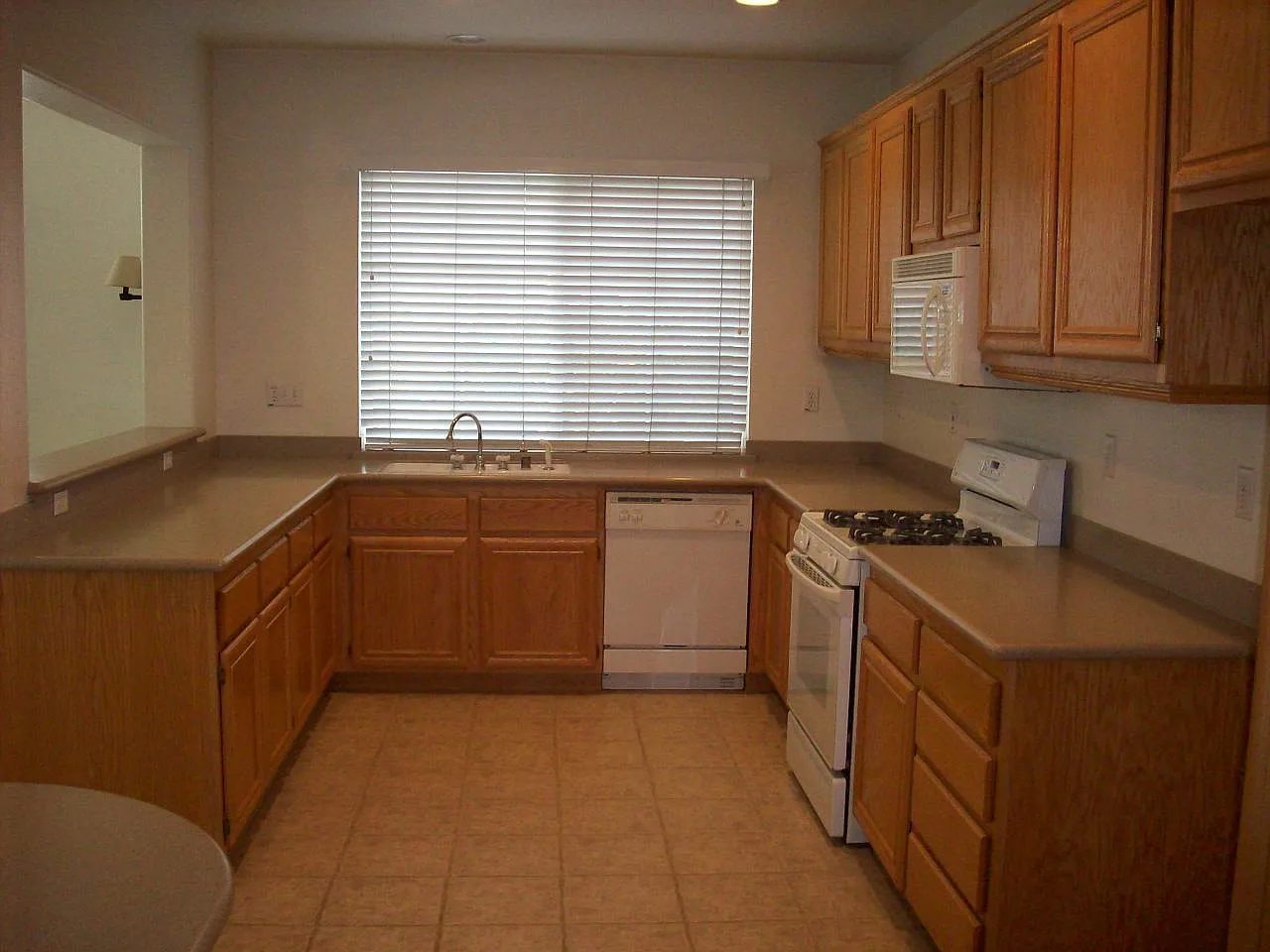 Sheridan Place: 3 Bed 2.5 Bath Attached Townhouse — Photo 1