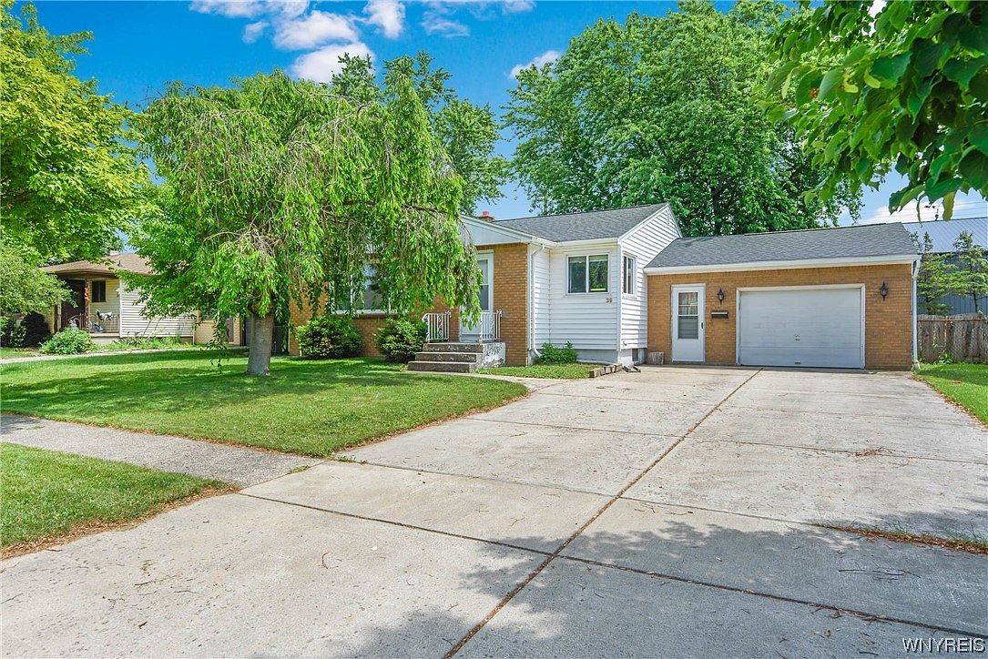 39 Lemoine Ave, Cheektowaga, NY 14227 Zillow