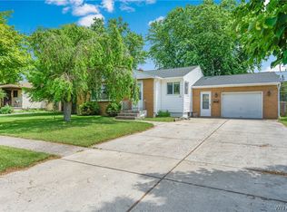 39 Lemoine Ave, Cheektowaga, NY