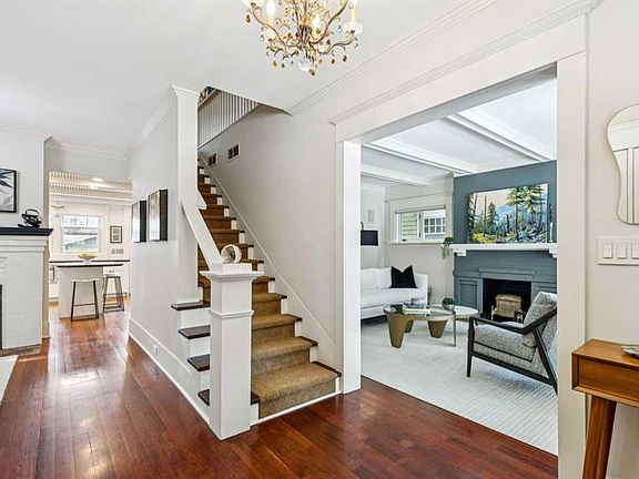 5th image of 3218 W 6th St SW