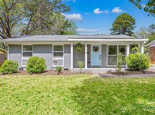 4615 Kavanaugh Dr, Charlotte, NC 28205