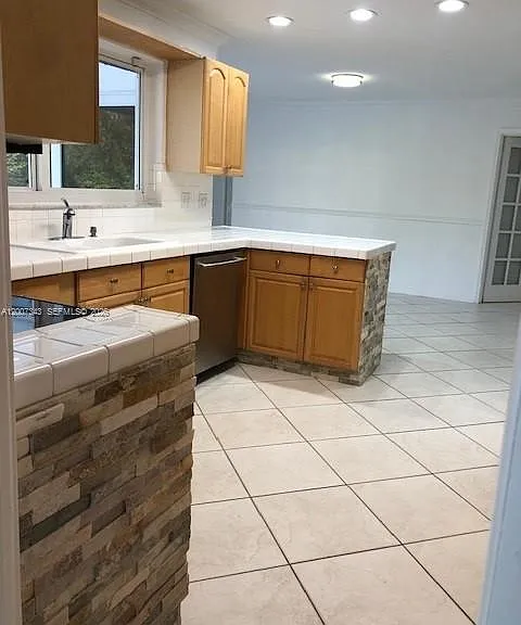 7090 SW 62nd St — Photo 11
