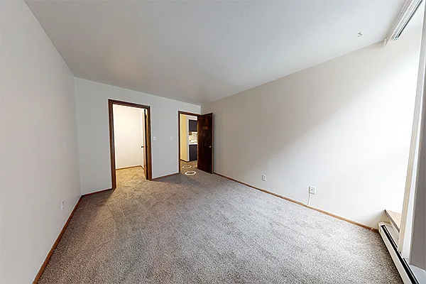 2495 N. Oakland Ave — Photo 18