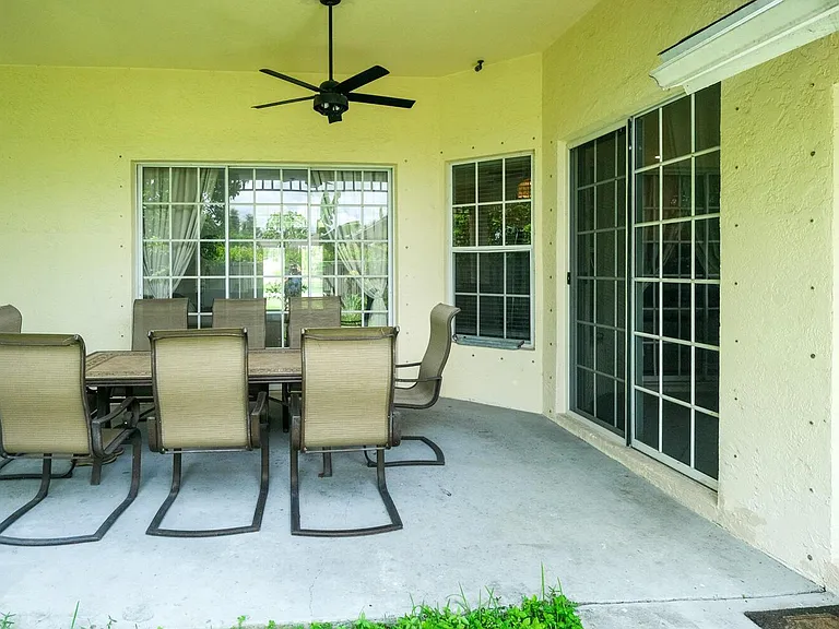 1814 Wisteria St — Photo 36