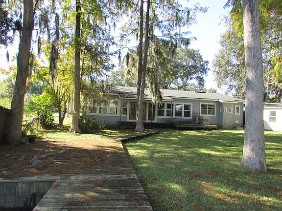 5th image of 6129 Robbins Cir N