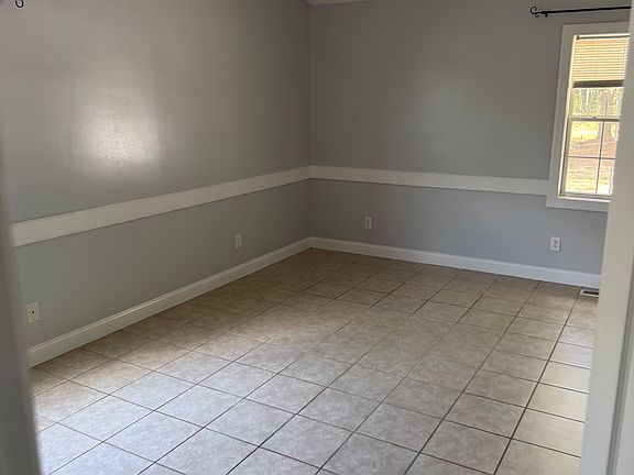 4th image of 7177 Woodbridge Rd