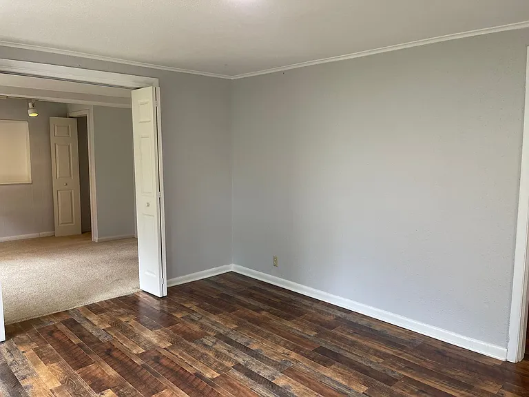 2111-13 Nob Hill Ave N #2111A-21131/2 — Photo 4