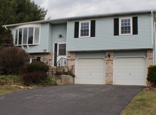 1130 Brentwood Ave, Bethlehem, PA 18017