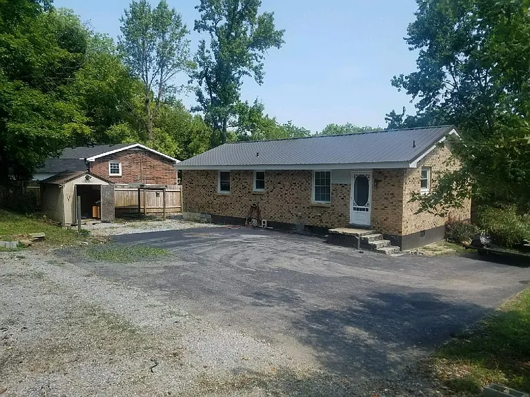 706 Tumbleweed Trl — Photo 3