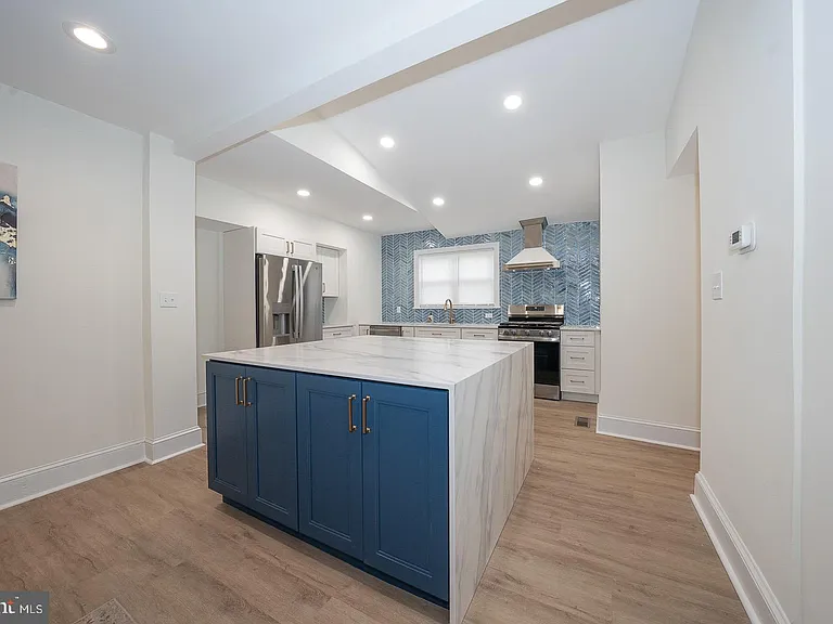 717 Miller St — Photo 11