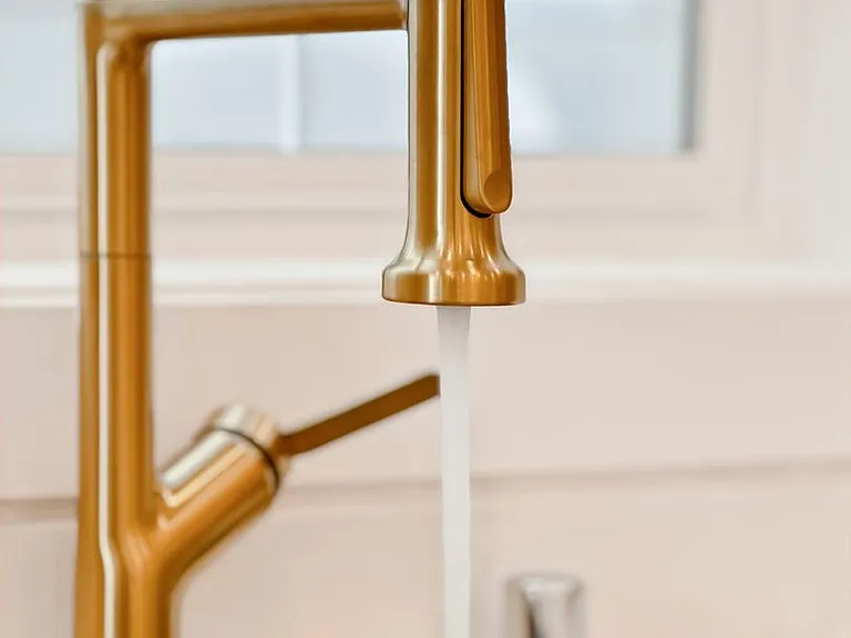 Top-Floor, Remodeled 5BR/2.5BA Victorian Flat, Pet Friendly, Steps from Alamo Square — Photo 9