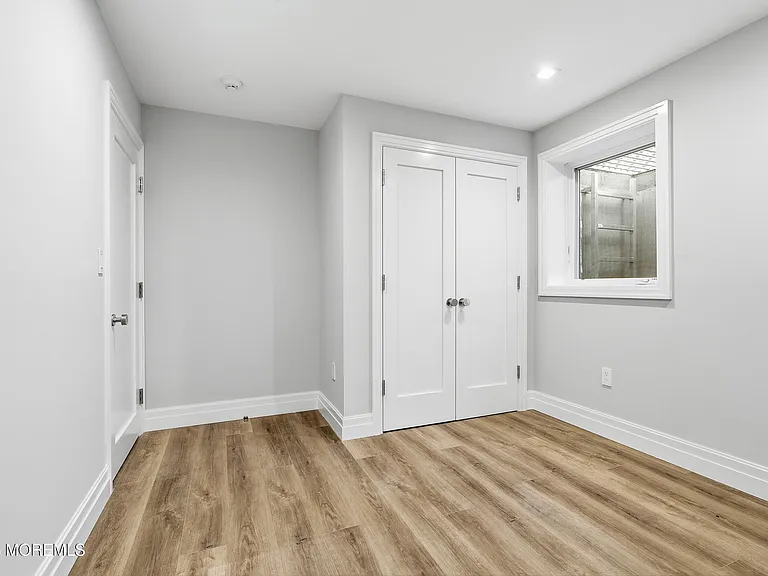 84 Cooper Ave — Photo 56