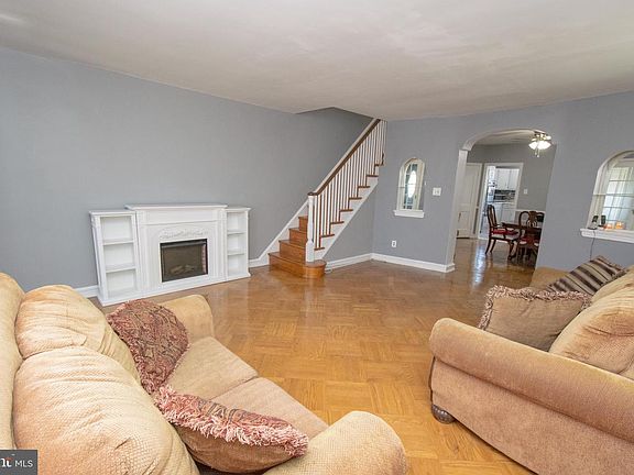 3rd image of 347 E Olney Ave