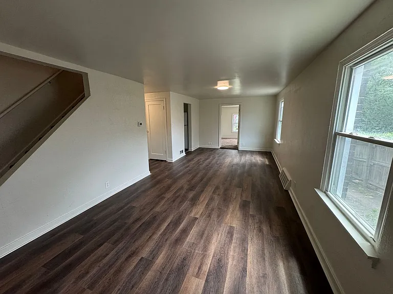 180 Central Ave — Photo 11