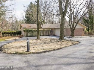 9 Halcyon Ct, Baltimore, MD 21208