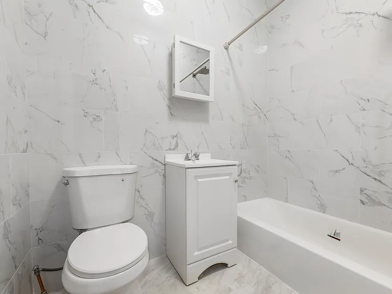 815 Willoughby Ave #7 — Photo 7