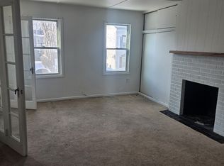 684 3rd Ave UNIT 2, Troy, NY 12182