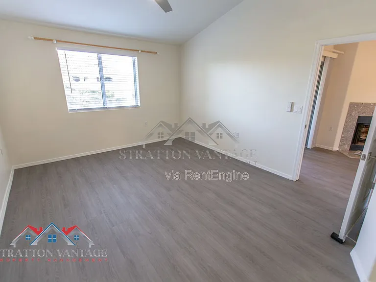 10401 N 52nd St #226 — Photo 21