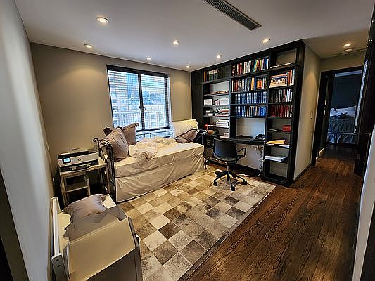 4th image of 40 Central Park APT C