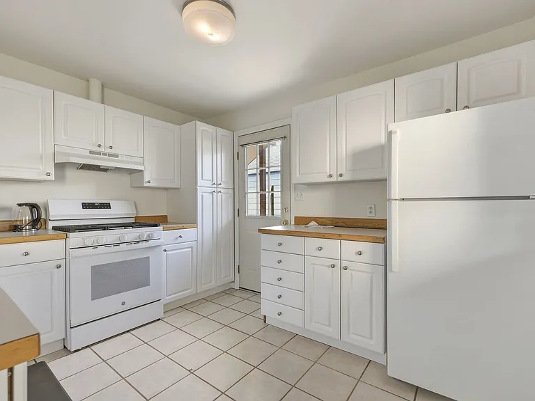 127A Plymouth St NW — Photo 9