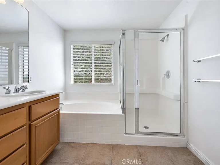 4544 Filson St — Photo 13
