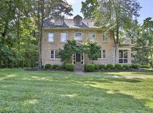 11804 Woodland Rd, Anchorage, KY 40223