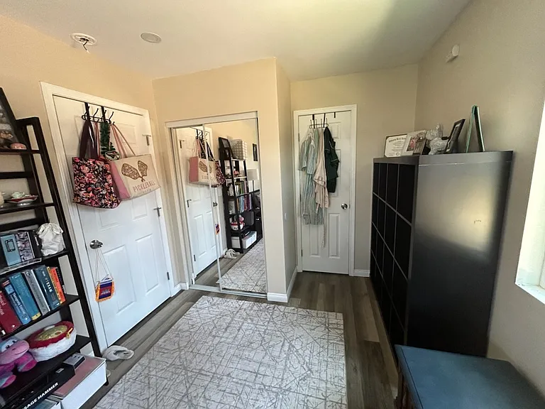 4676 Doliva Dr — Photo 10