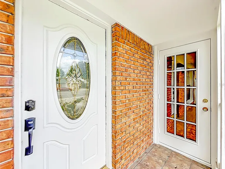 650 Whittingham Pl — Photo 7