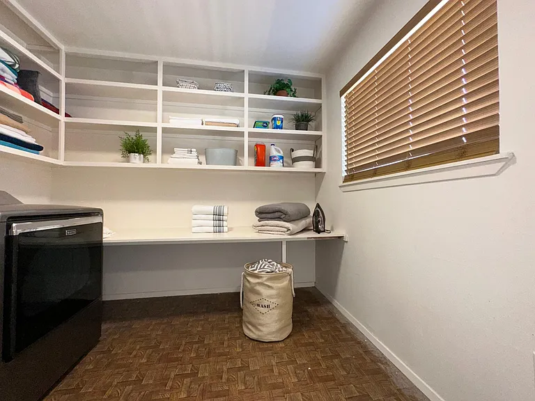 1608 Xanthisma Ave — Photo 7
