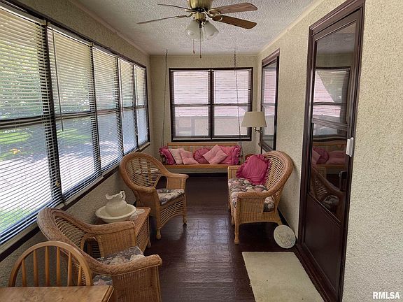 4th image of 1115 25th Avenue Ct