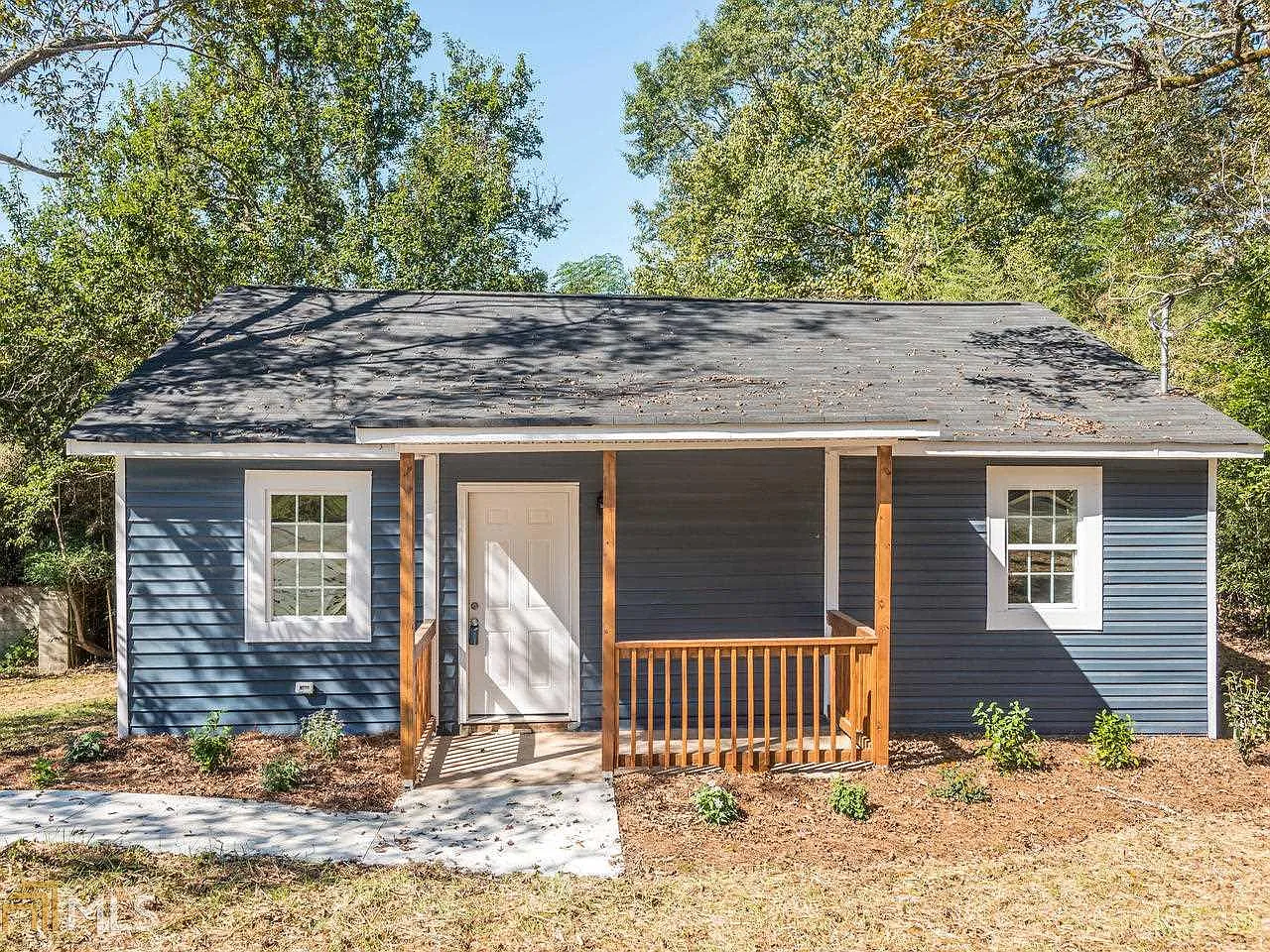 3104 Emory St SW photo 1