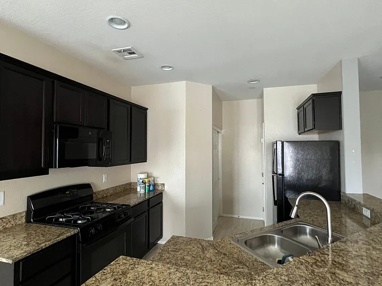 6488 Clara Bow Ave #101 — Photo 12