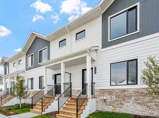 25 W Wildwoods Ct SW #1007, Airdrie, AB T4B5V7