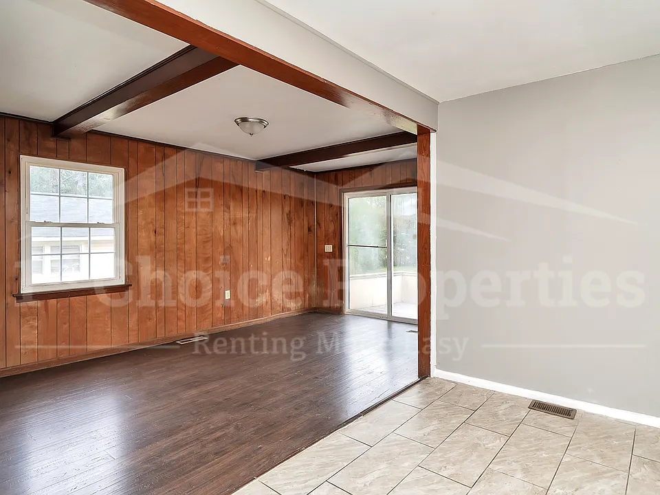 305 Rose Hill Rd