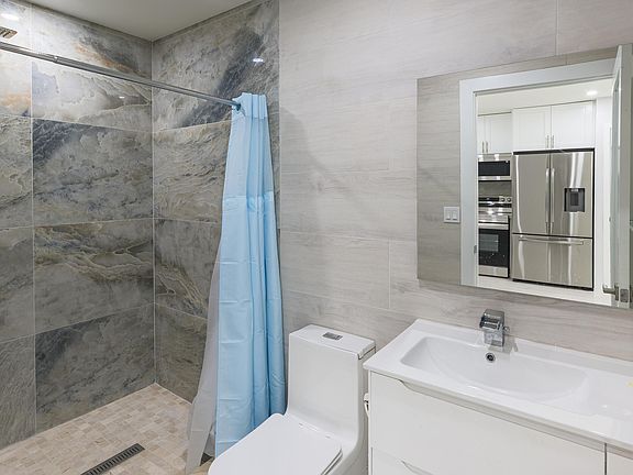 3rd image of 203 Anitgua Rd