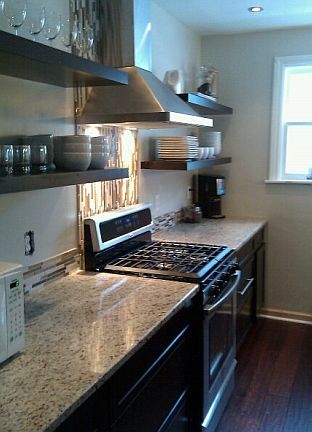 2nd image of 927 N Ottillia St SE