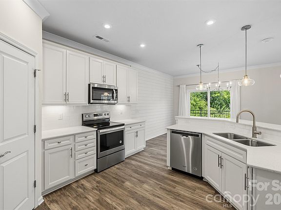4th image of 23206 Clarabelle Dr