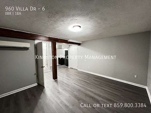 2nd image of 960 Villa Dr Unit 6