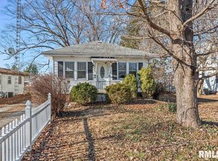 2925 S 4th St, Southern View, IL 62703