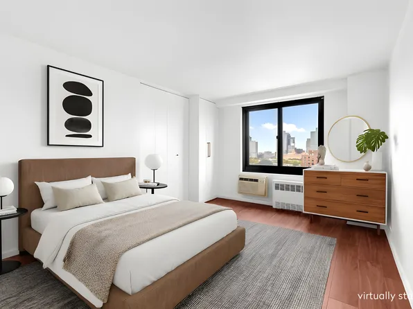 185 Hall Street image 3 of 8