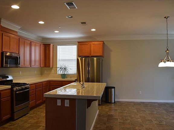 5th image of 13729 S Santa Lucia Dr