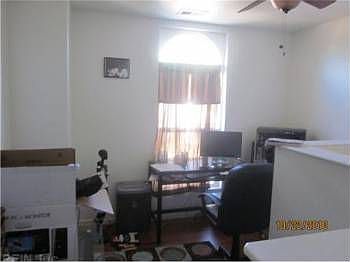 2nd image of 1227 Wilcox