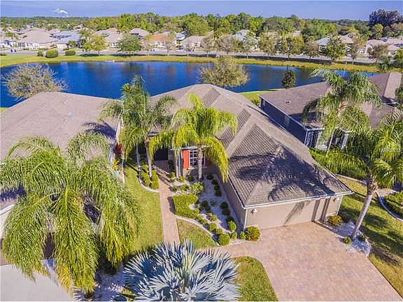2nd image of 715 Camellia Green Dr