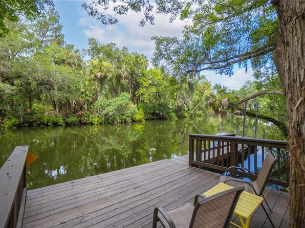 28 Rivertrail Dr