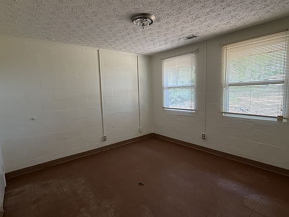 5th image of 833 E Tinsley St #B