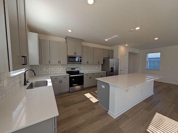 3rd image of 2717 Princess Tree Dr