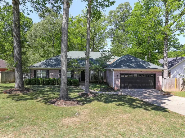 2719 Millbrook Dr, Benton, AR 72015