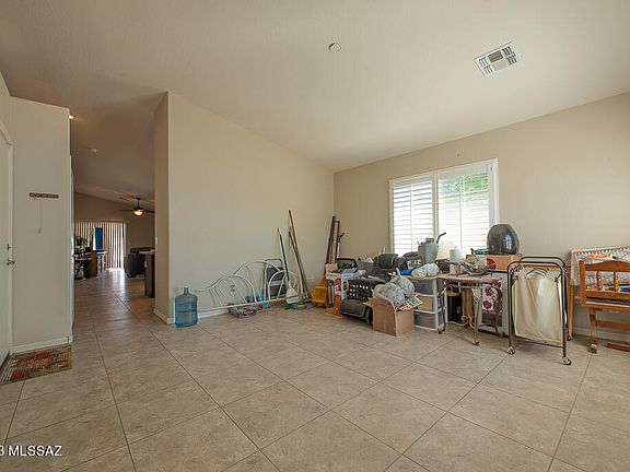 3rd image of 1564 E Verado Dr
